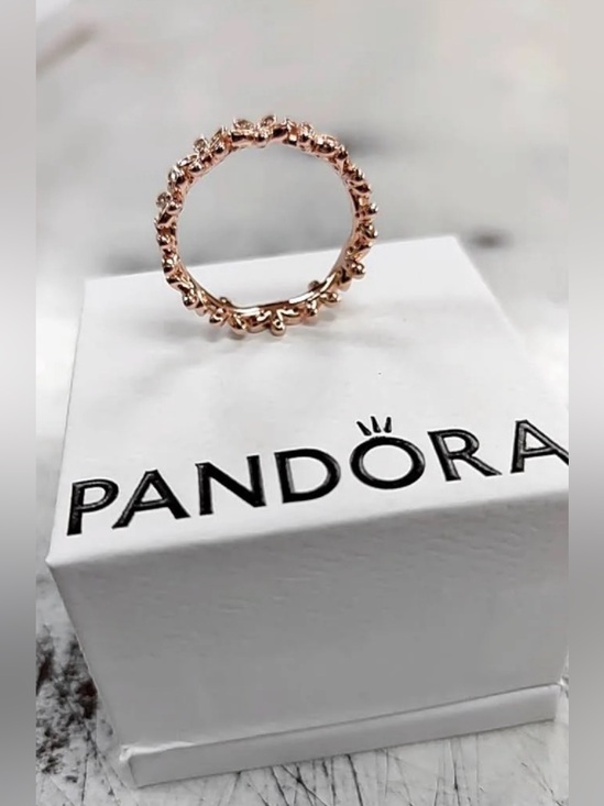 Pandora Jewelry - PANDORA Daisy Flower Ring -14k Rose Gold-Plated with Cubic Zirconia